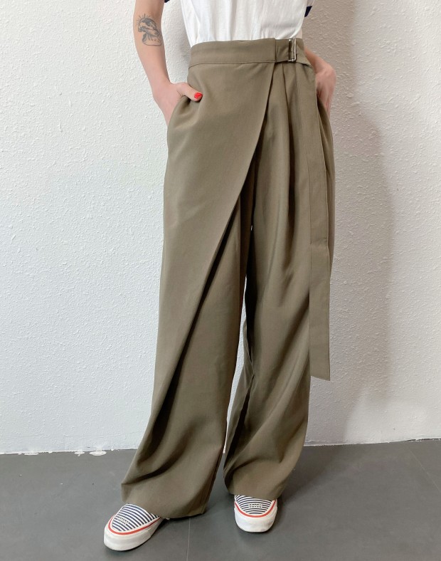 Beige Pleated Slack #241215